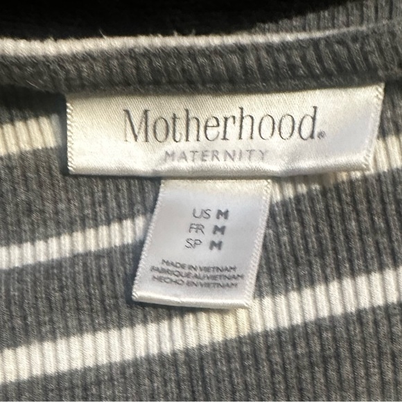 Maternity Top Bundle - Picture 6 of 6